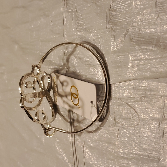 Initial Bracelet L - Picture 2 of 2